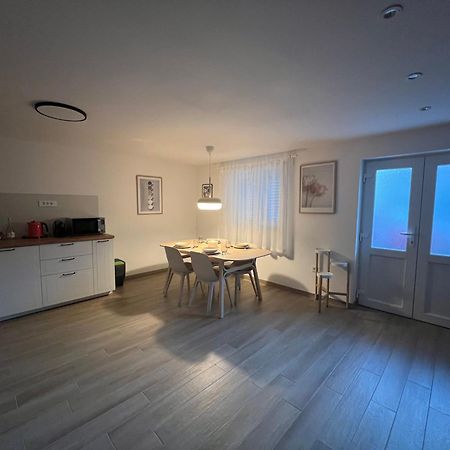 Lady Di Appartement Makarska Buitenkant foto