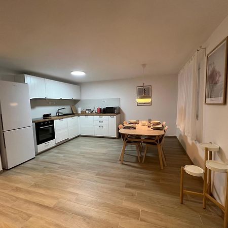 Lady Di Appartement Makarska Buitenkant foto
