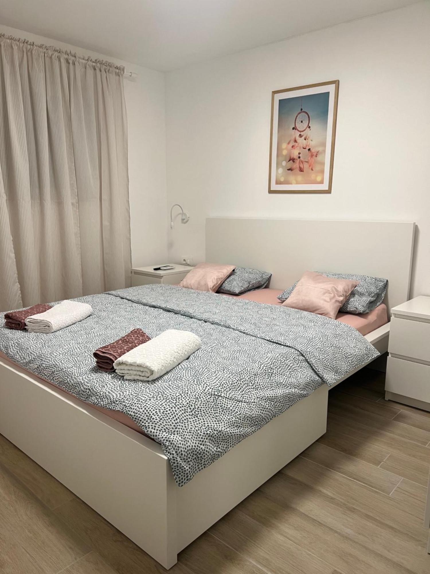 Lady Di Appartement Makarska Buitenkant foto
